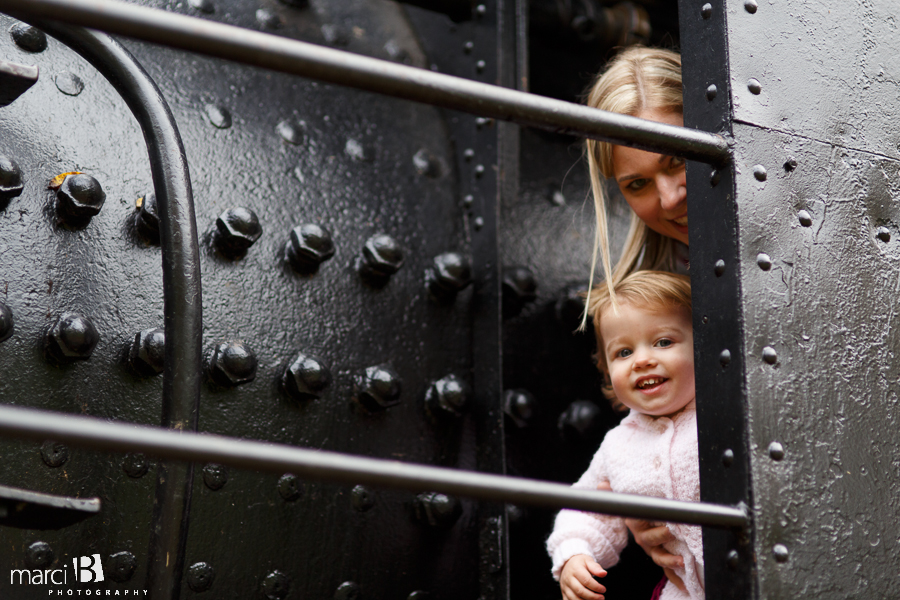 Avery Park - Family photography - train