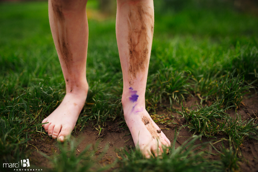 Lifestyle photography - kids - green grass