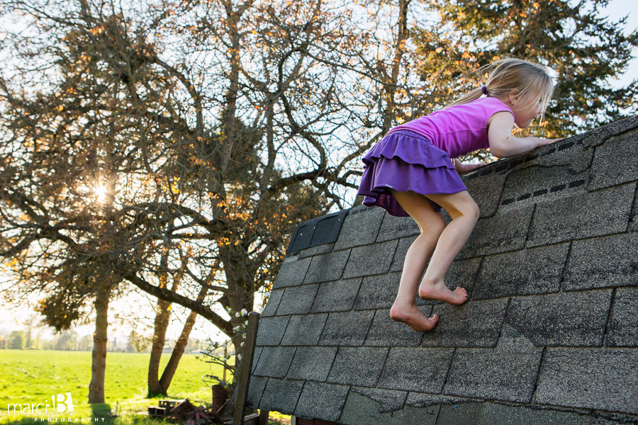 Lifestyle photography - children - trampoline