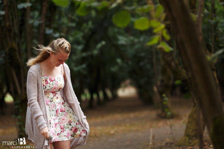 Corvallis senior portraits - senior photography - on location - portrait photographer